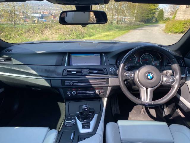 2015 BMW M5 4.4 M5 4dr DCT