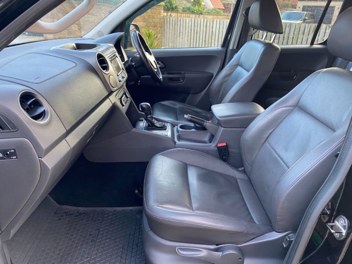 Volkswagen Amarok D/Cab Pick Up Atacama 2.0 BiTDI 180 BMT 4MTN Auto Pick Up Diesel Black