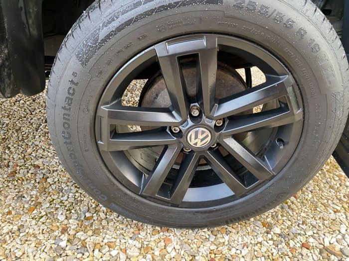 Volkswagen Amarok D/Cab Pick Up Atacama 2.0 BiTDI 180 BMT 4MTN Auto Pick Up Diesel Black