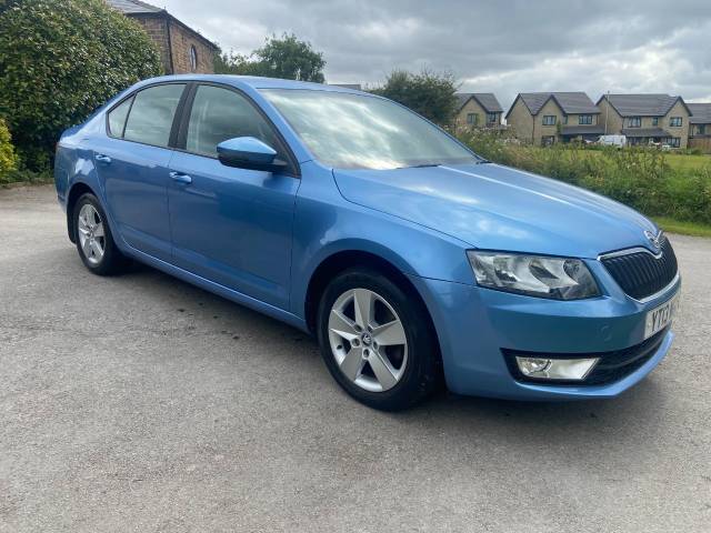 Skoda Octavia 2.0 TDI CR SE 5dr Hatchback Diesel Blue